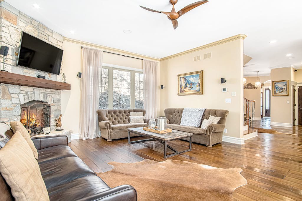 Classic home w/ private hot tub, sauna, & outdoor fireplace - 350 feet to beach