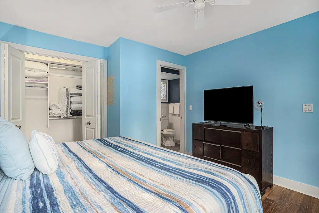 Northern Lights Condominiums - Bluebird Condo