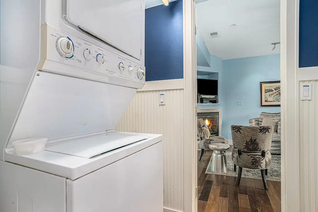 Northern Lights Condominiums - Bluebird Condo