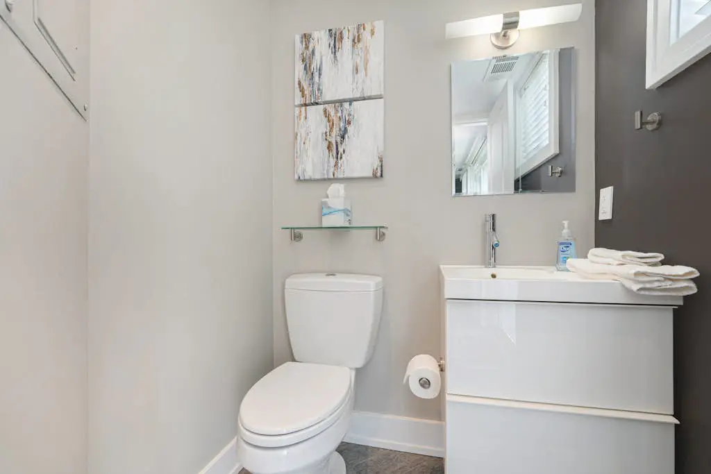 Lake Living at Northern Lights Condo 10