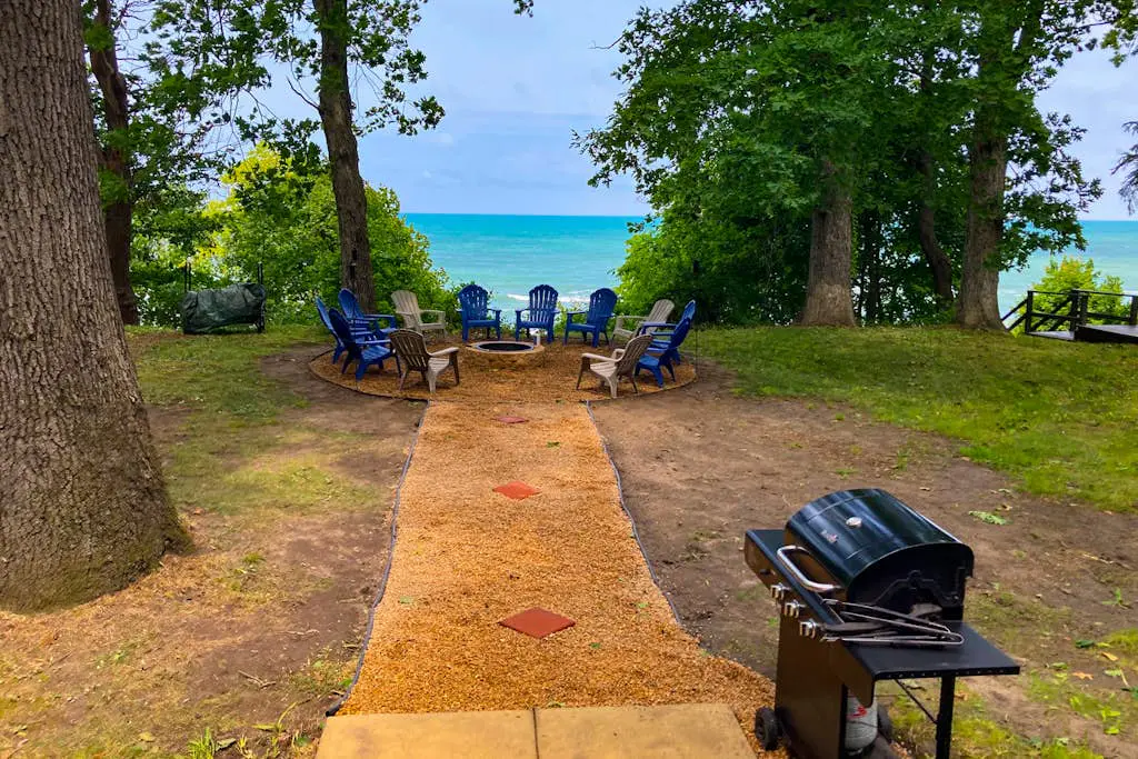 Casual Lake Living
