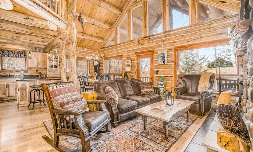 Delightful Riverfront Cabin with Wood-Burning Fireplace and Gas Grill & Hot Tub