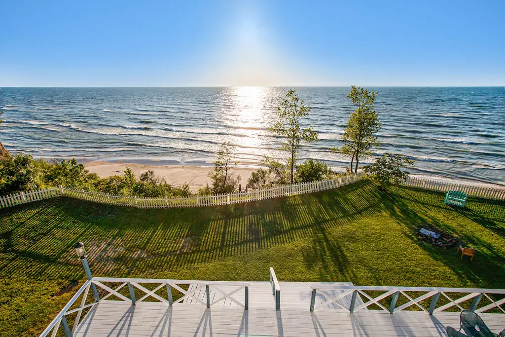 Lake Michigan Retreat- Upper Duplex