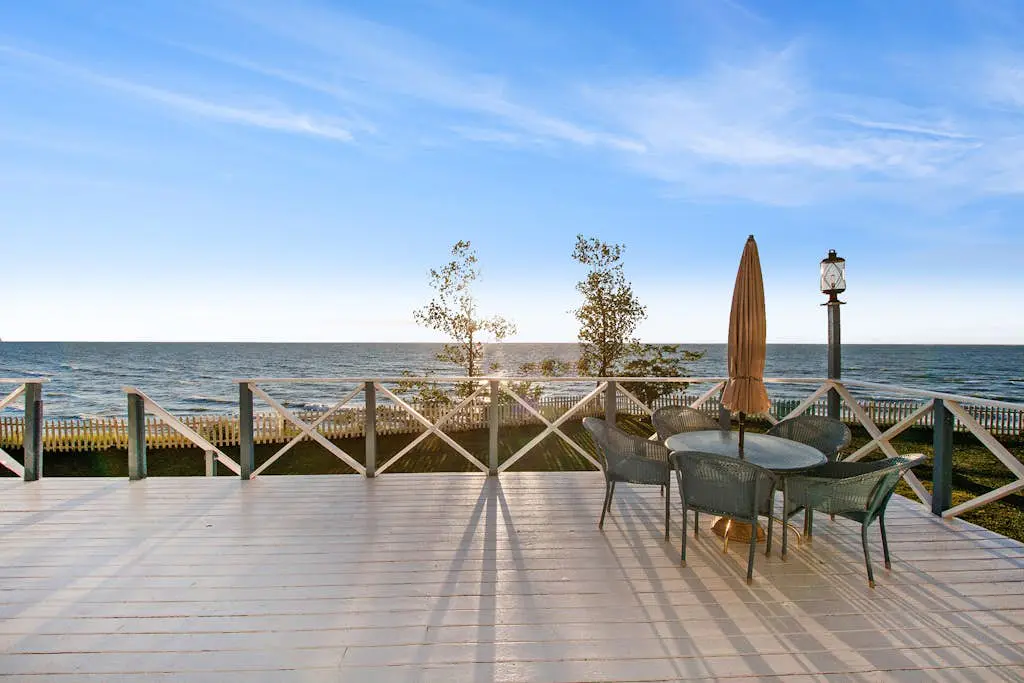 Lake Michigan Retreat- Upper Duplex