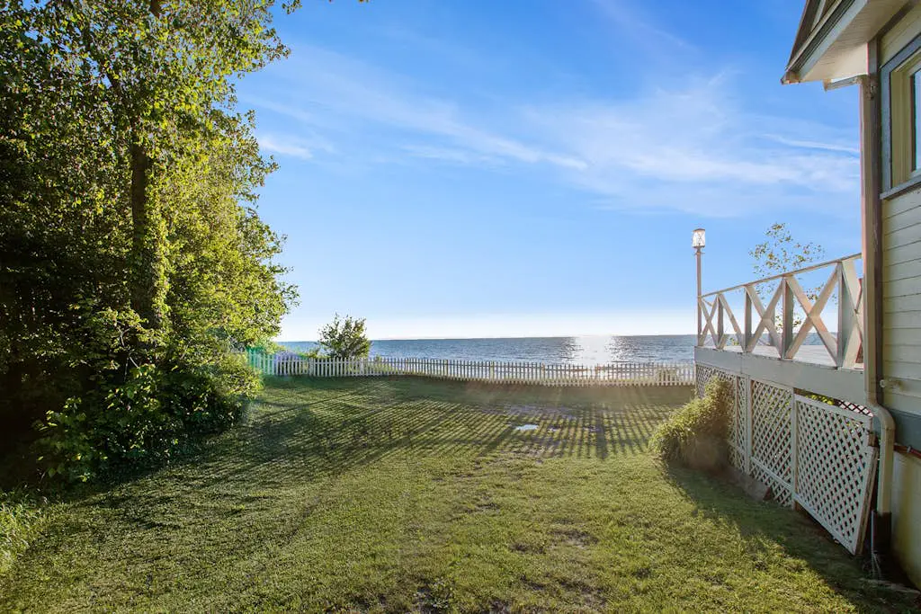 Lake Michigan Retreat- Upper Duplex