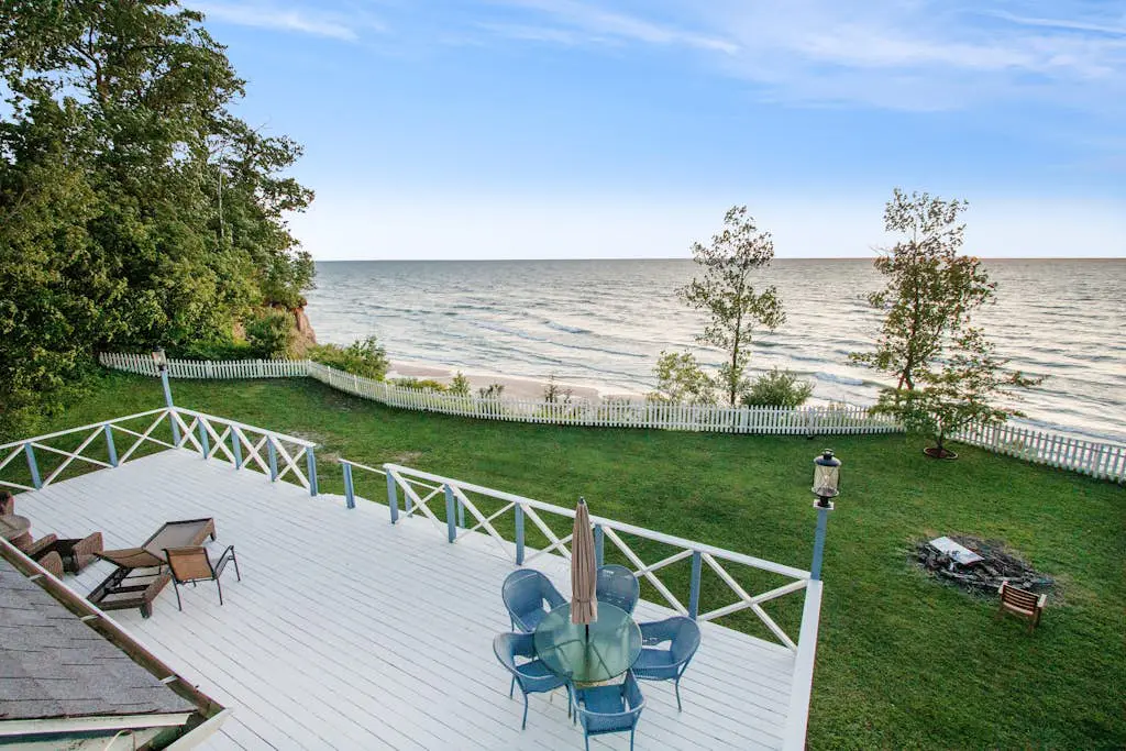 Lake Michigan Retreat- Upper Duplex