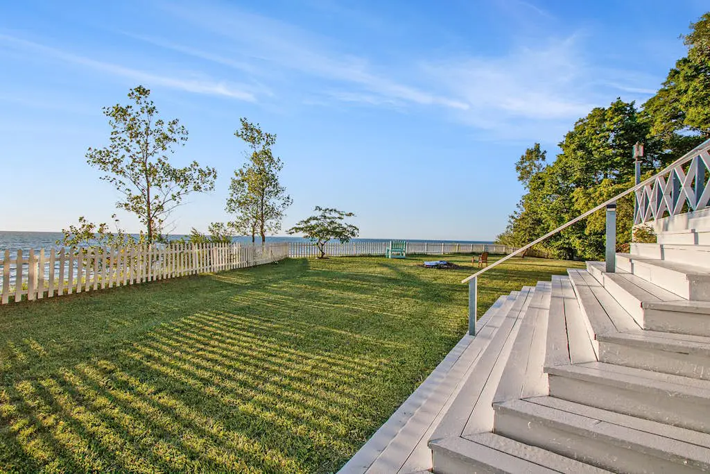 Lake Michigan Retreat- Upper Duplex