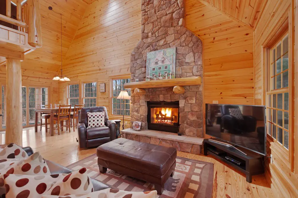 Kingfisher Cove Cabin 28