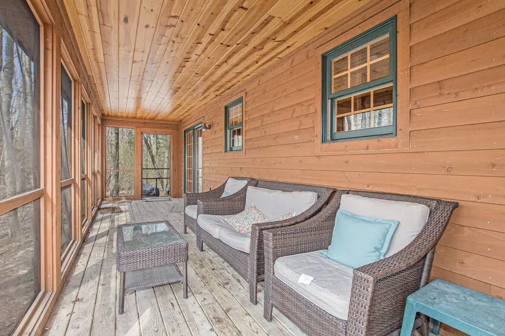 Kingfisher Cove Cabin 28