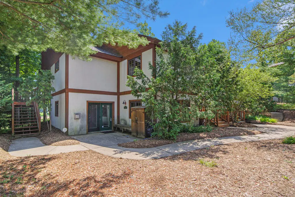 Boyne Mountain Getaway - Unit B