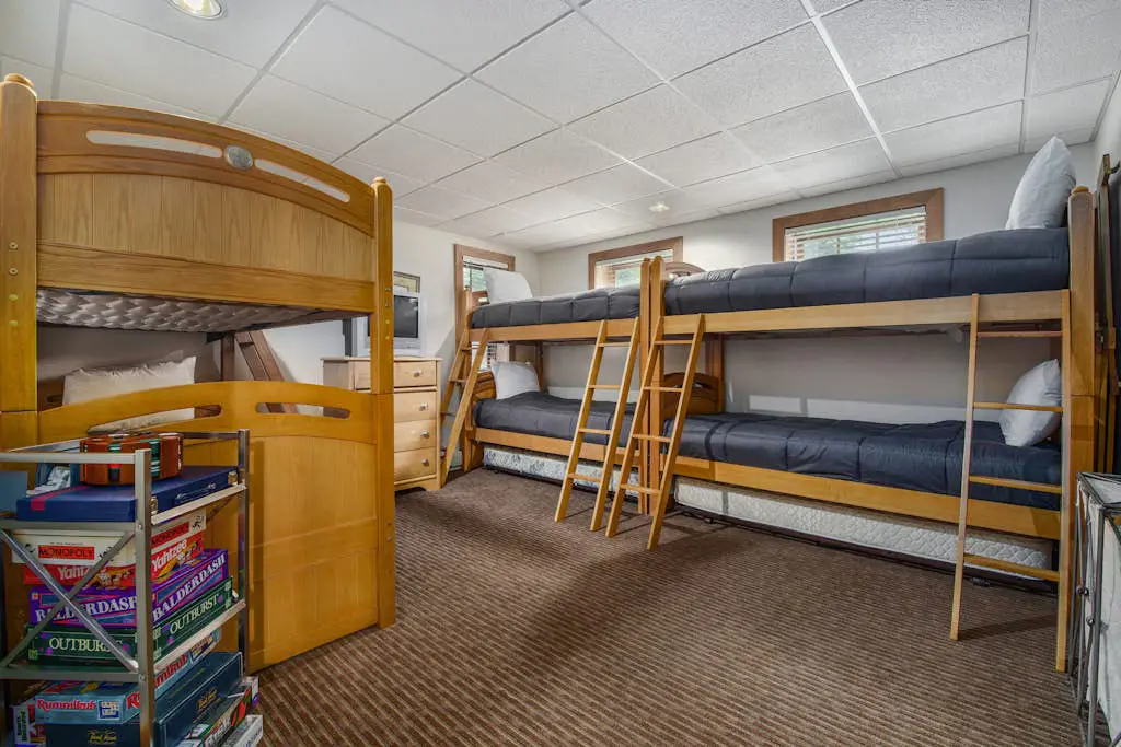 Boyne Mountain Getaway - Unit B