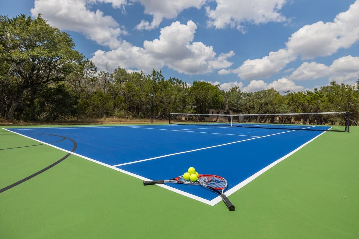 Triple 3 Ranch | Pool, Tennis & Pickleball Retreat
