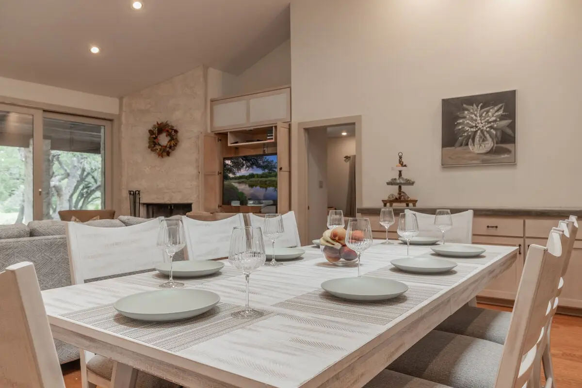 Triple 3 Ranch | Pool, Tennis & Pickleball Retreat