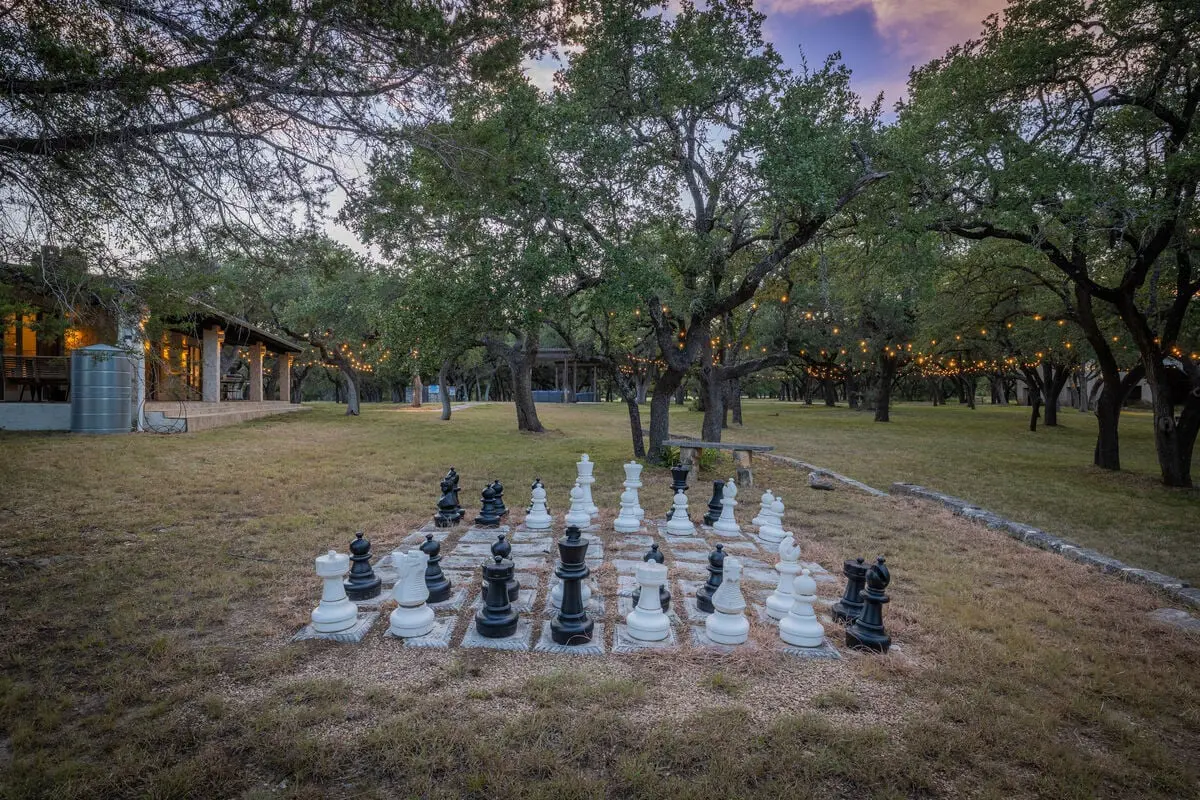 Triple 3 Ranch | Pool, Tennis & Pickleball Retreat
