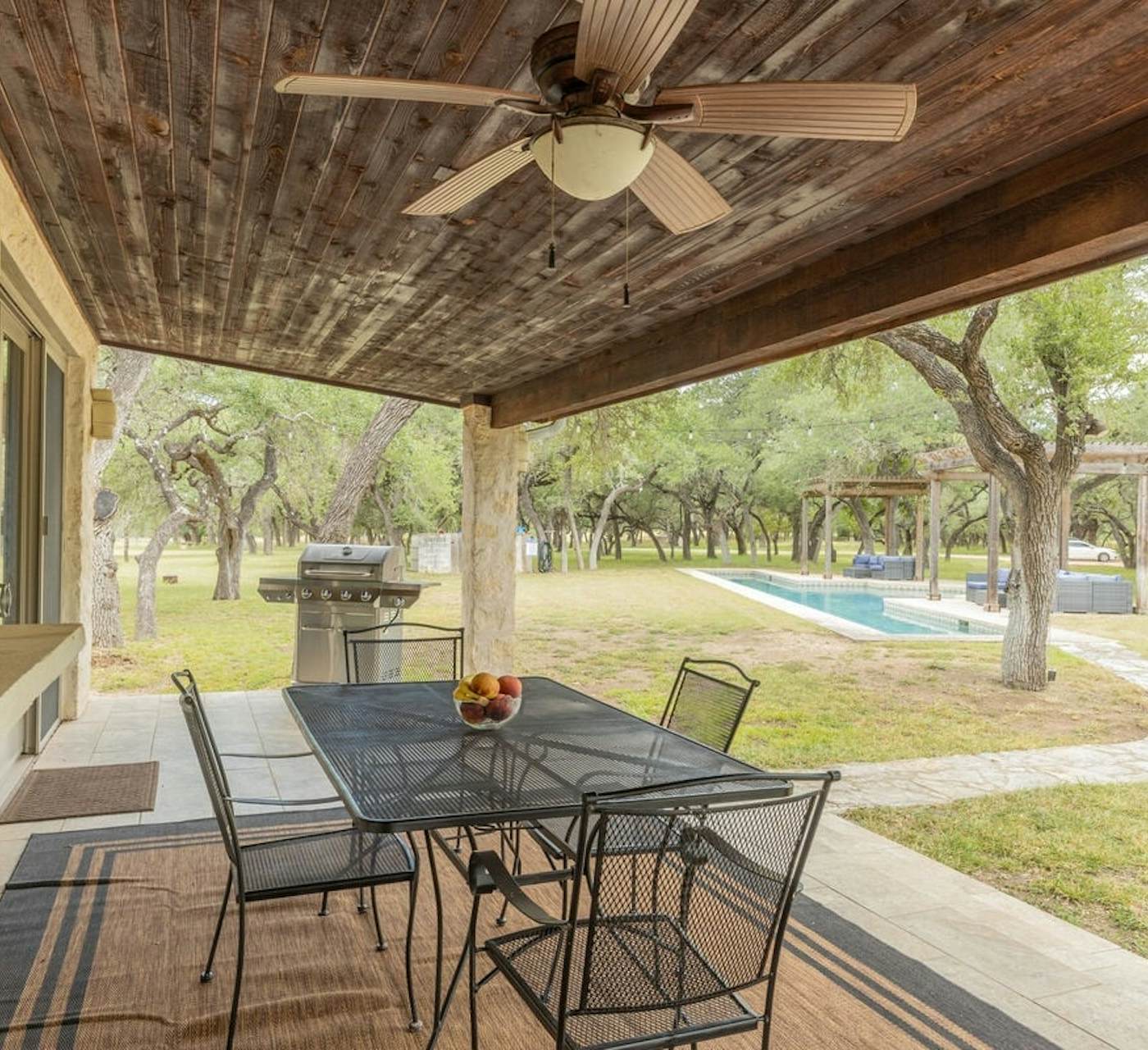 Triple 3 Ranch | Pool, Tennis & Pickleball Retreat