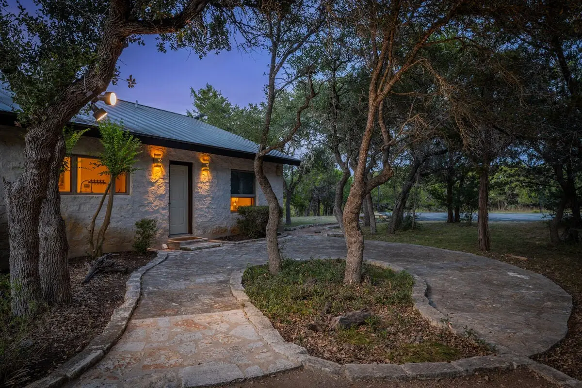 Triple 3 Ranch | Pool, Tennis & Pickleball Retreat