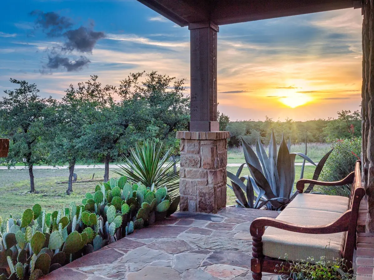 Hill Country Escape-670  Heather Hills