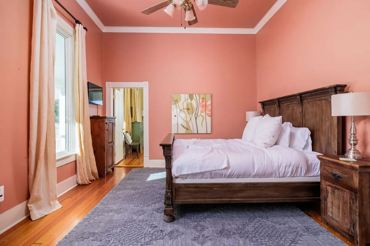 Unique Victorian Home in Llama Ranch