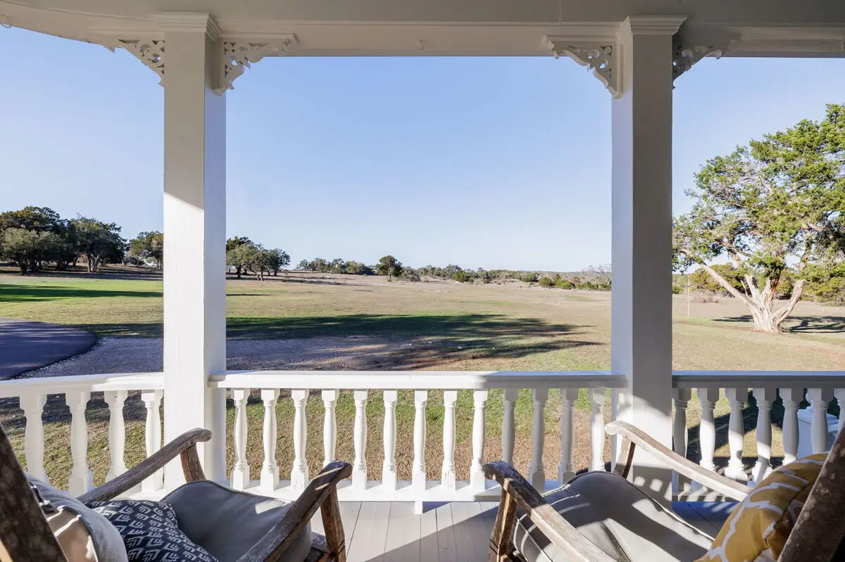 Unique Victorian Home in Llama Ranch