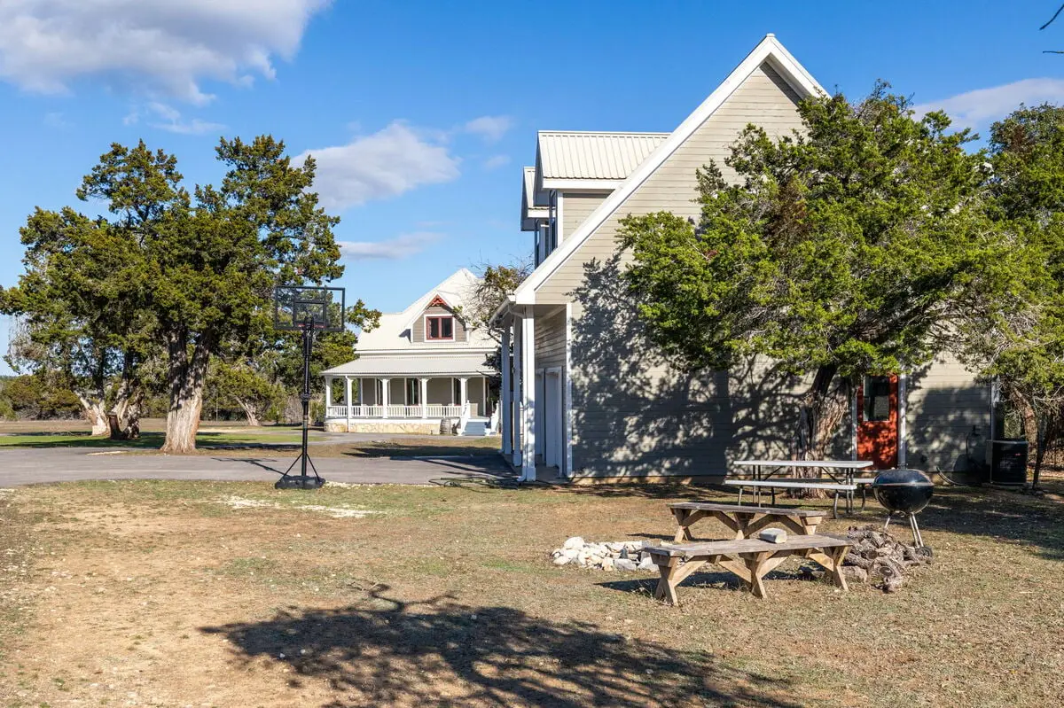 Unique Victorian Home in Llama Ranch