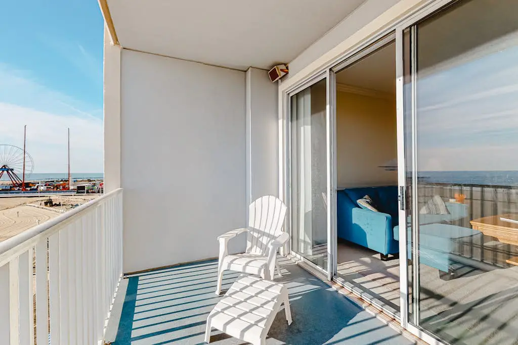 Belmont Towers 505