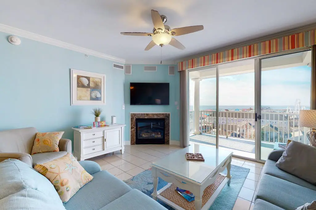 Belmont Towers 708