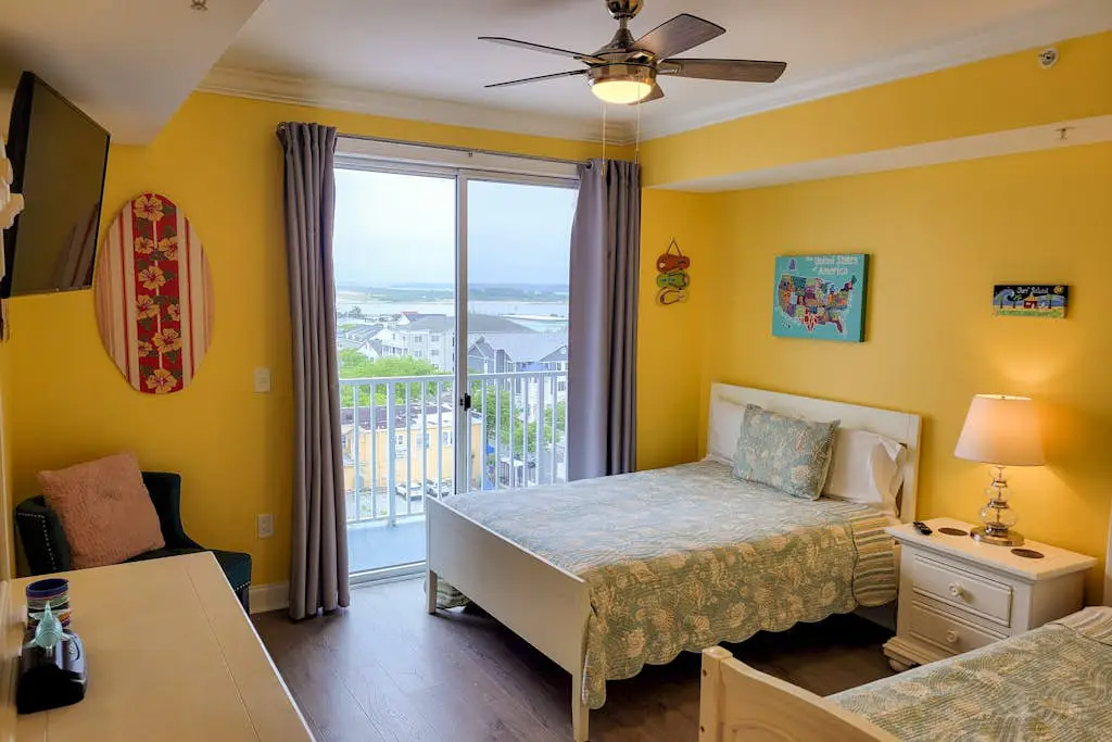 Belmont Towers 708