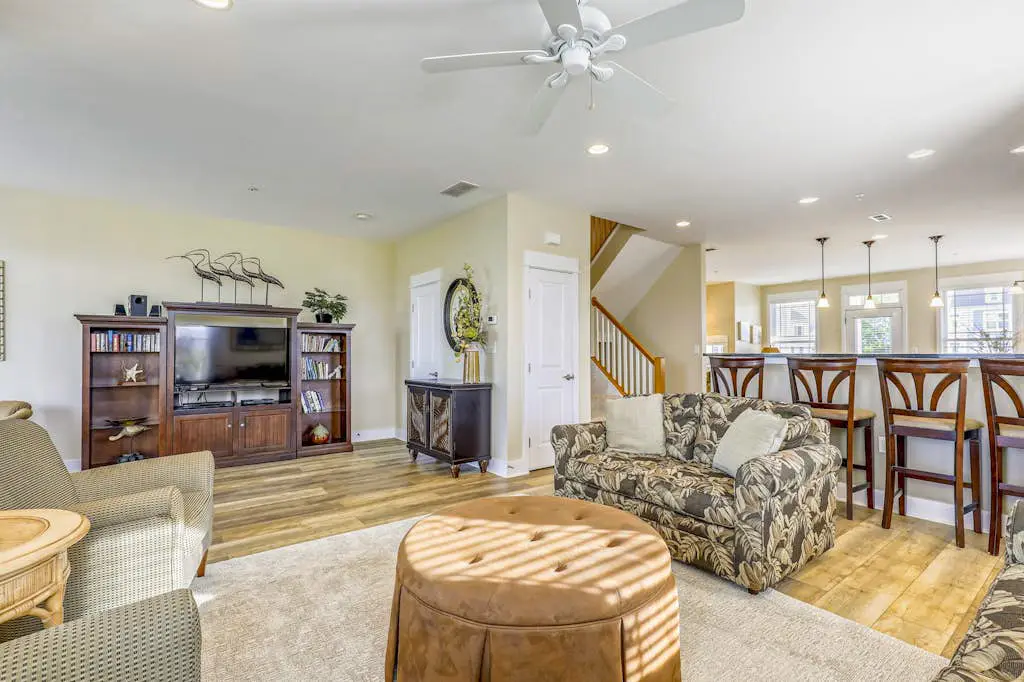 Seaside Village- Bowline 13009-1