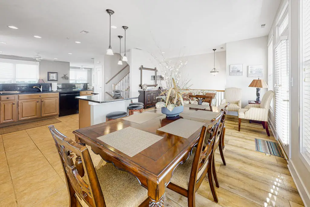 Seaside Village- Bowline 13009-1