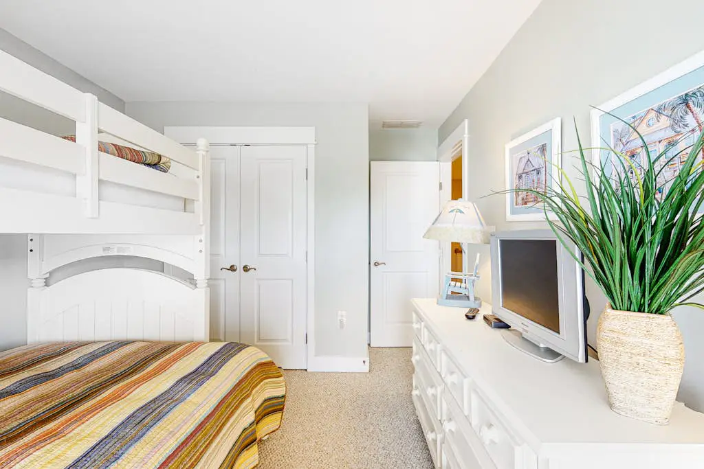 Seaside Village- Bowline 13009-1