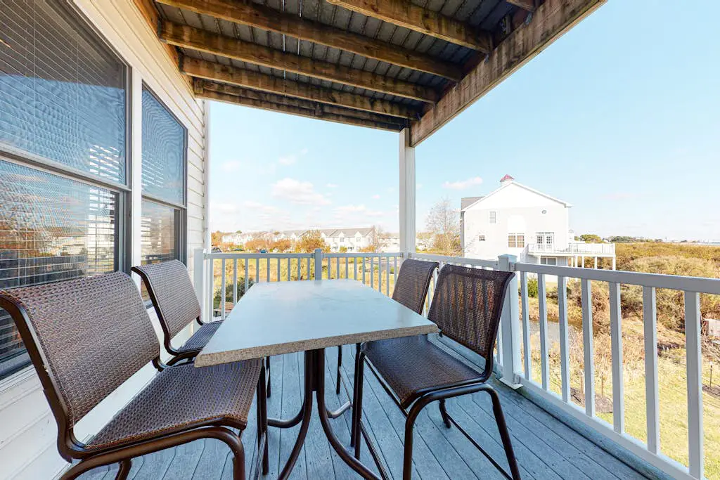 Seaside Village- Bowline 13009-1