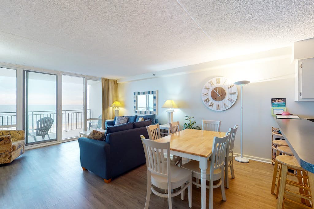 Marvelous waterfront condo with balcony, pools, sauna, gym, & A/C