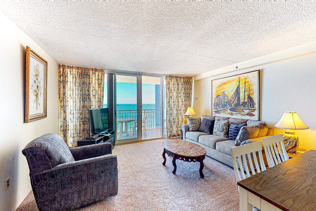 Beachfront Condo with balcony, views, shared pools, gym, & sauna