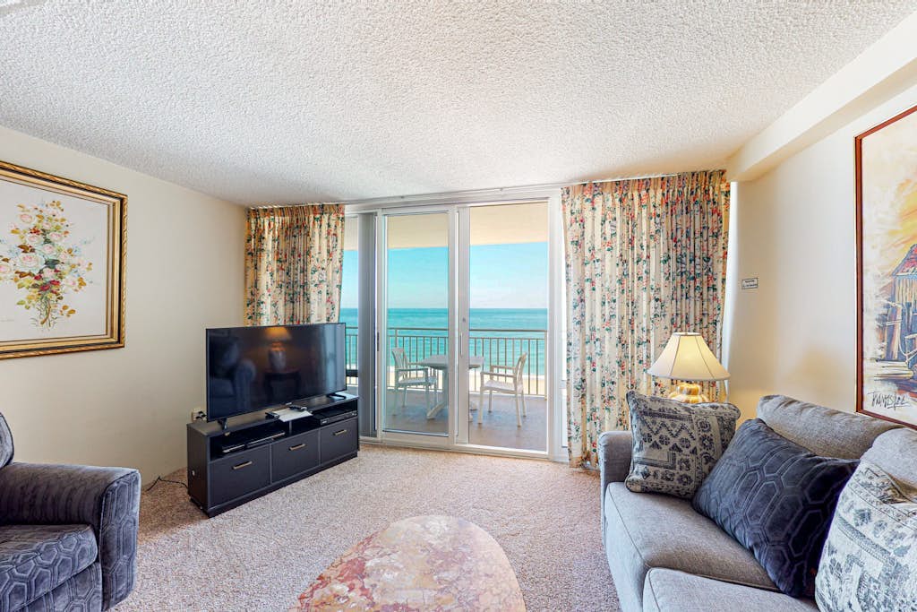 Beachfront Condo with balcony, views, shared pools, gym, & sauna