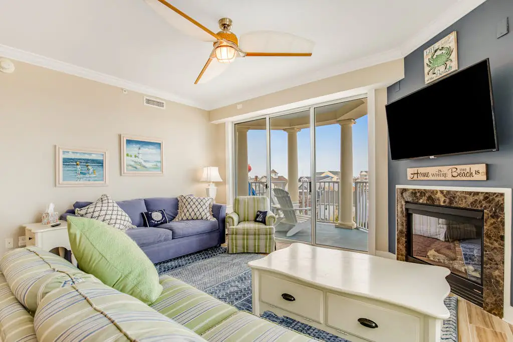 Belmont Towers 407