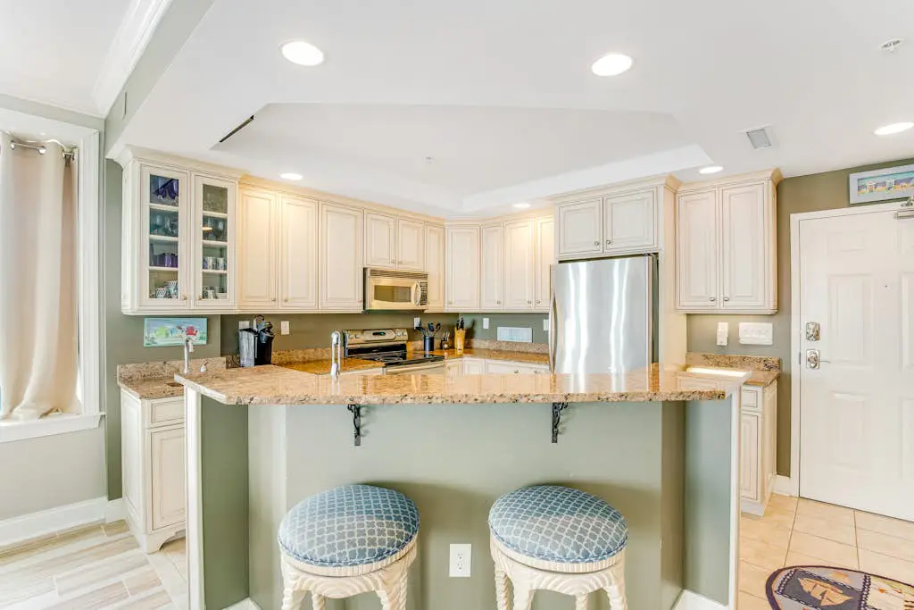 Belmont Towers 407
