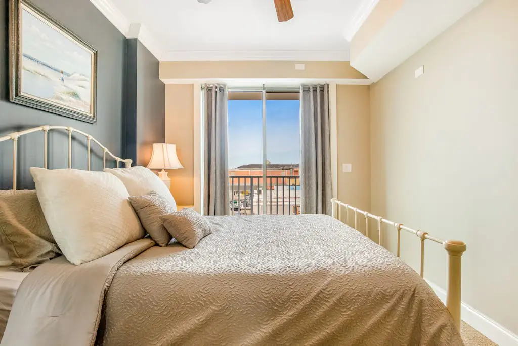Belmont Towers 407