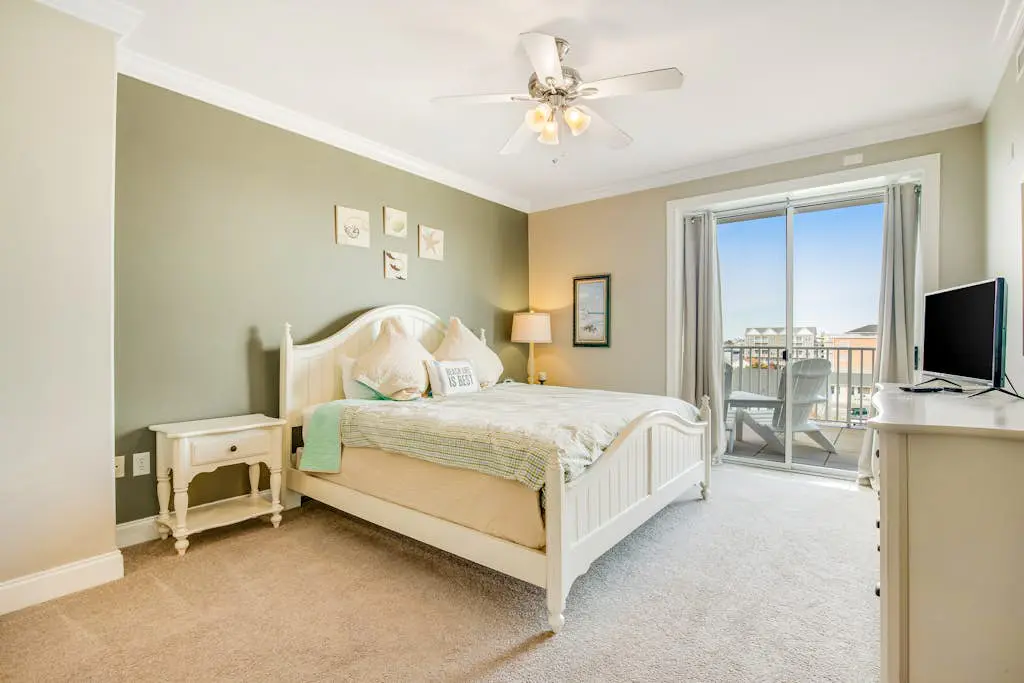Belmont Towers 407