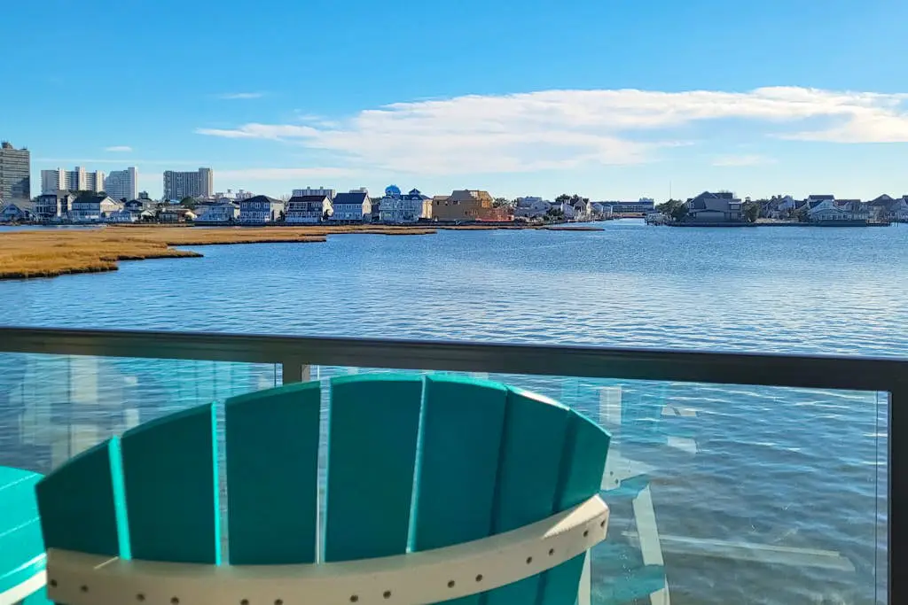 Harbor Sails 203
