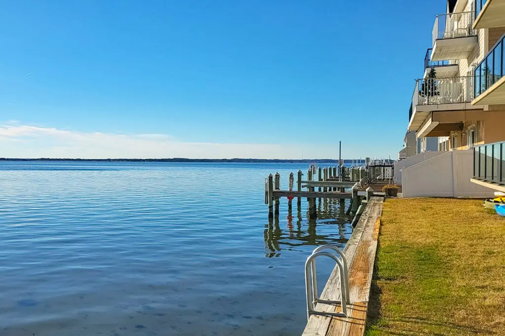 Harbor Sails 203