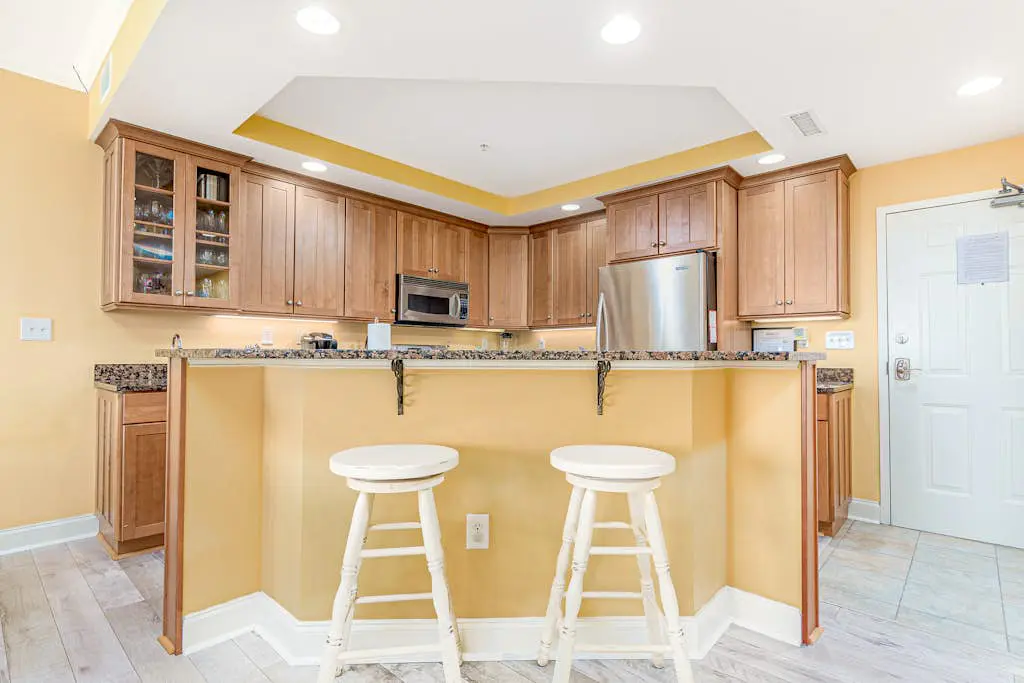 Belmont Towers 610
