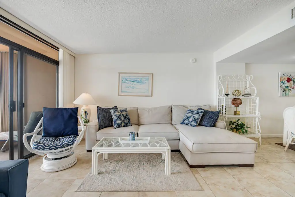 Fountainhead Towers 802