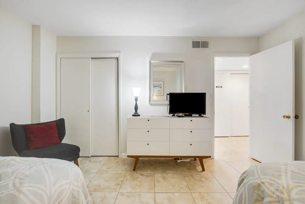 Fountainhead Towers 802