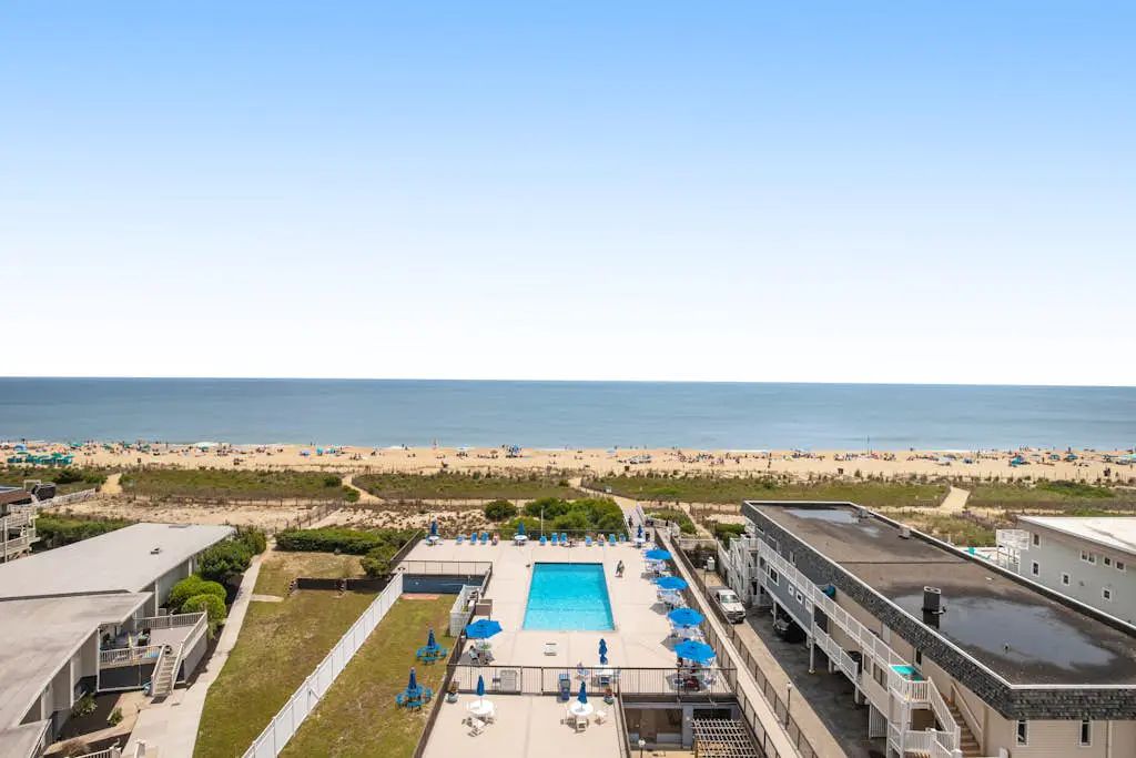 Fountainhead Towers 802