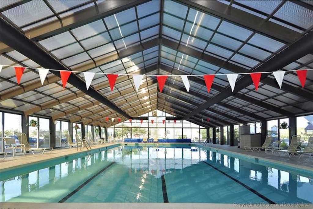 Fantastic oceanfront condo with indoor pool, amazing views, & washer/dryer