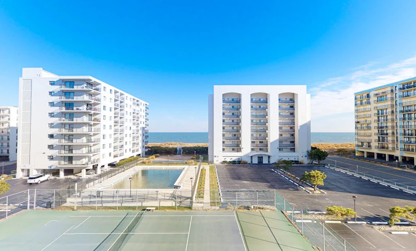 Excalibur Condo w/ Ocean View, Balcony, Washer/Dryer, WiFi & Shared Pool