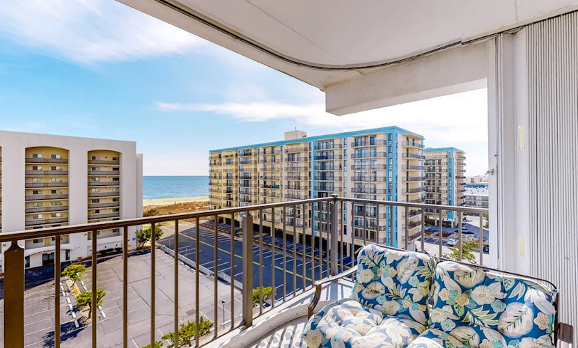 Excalibur Condo w/ Ocean & Bay Views, Balcony, WiFi, Laundry & Shared Pool
