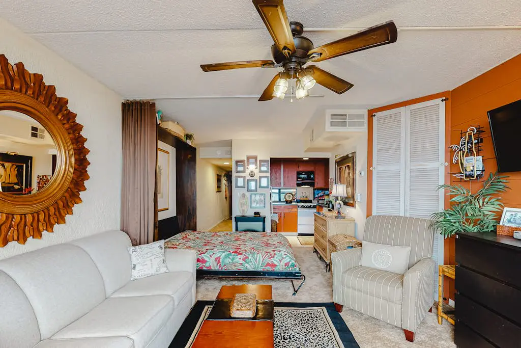Golden Sands 109
