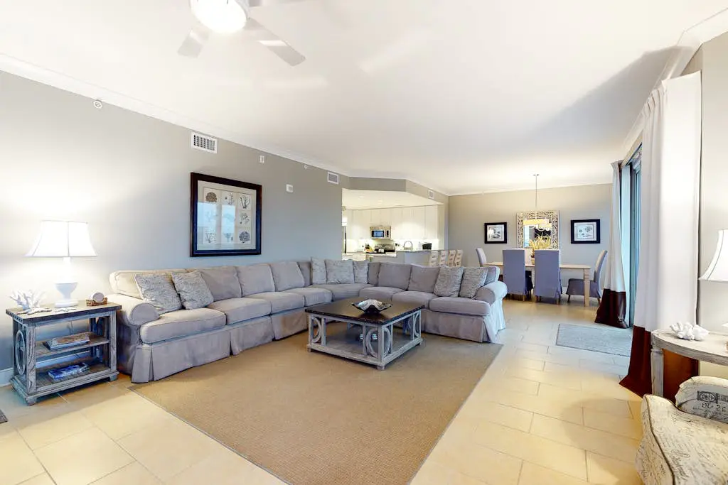 Gateway Grand 301