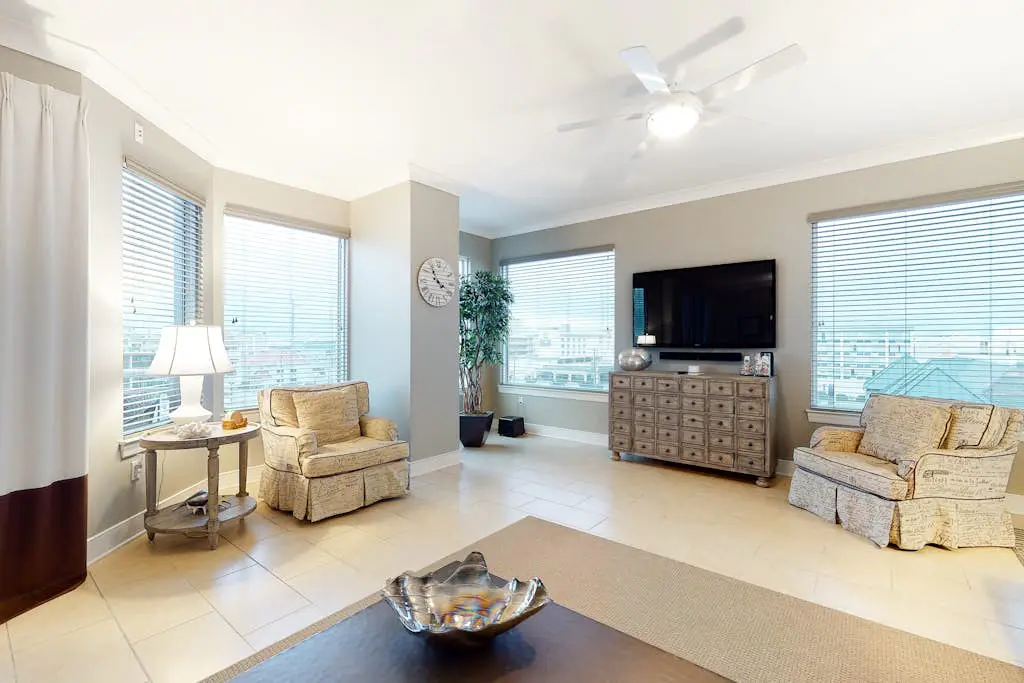 Gateway Grand 301